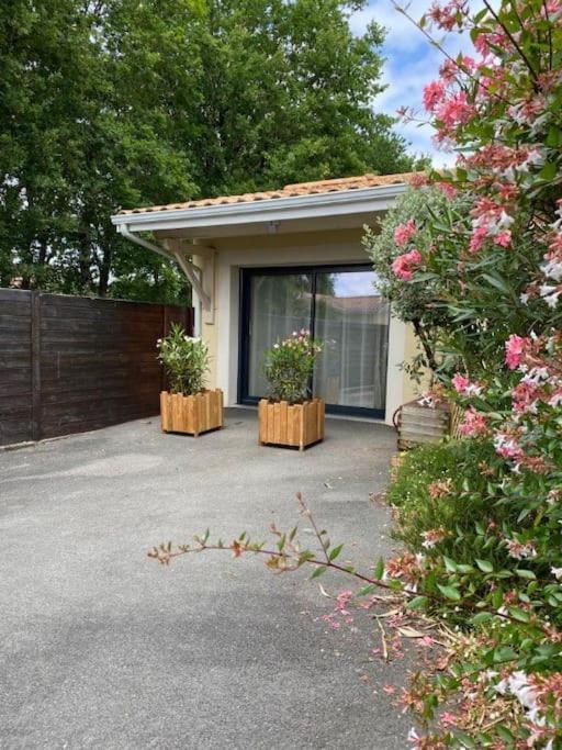 Appartement 2 Pieces, 1 Chambre, Terrasse Gujan-Mestras Exterior foto